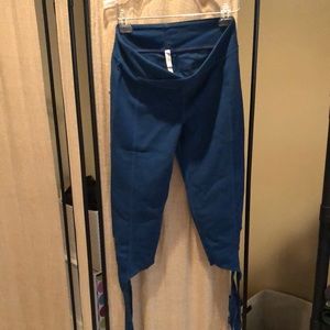 Teal mid calf tie up at the bottom - free people movement work out pants.